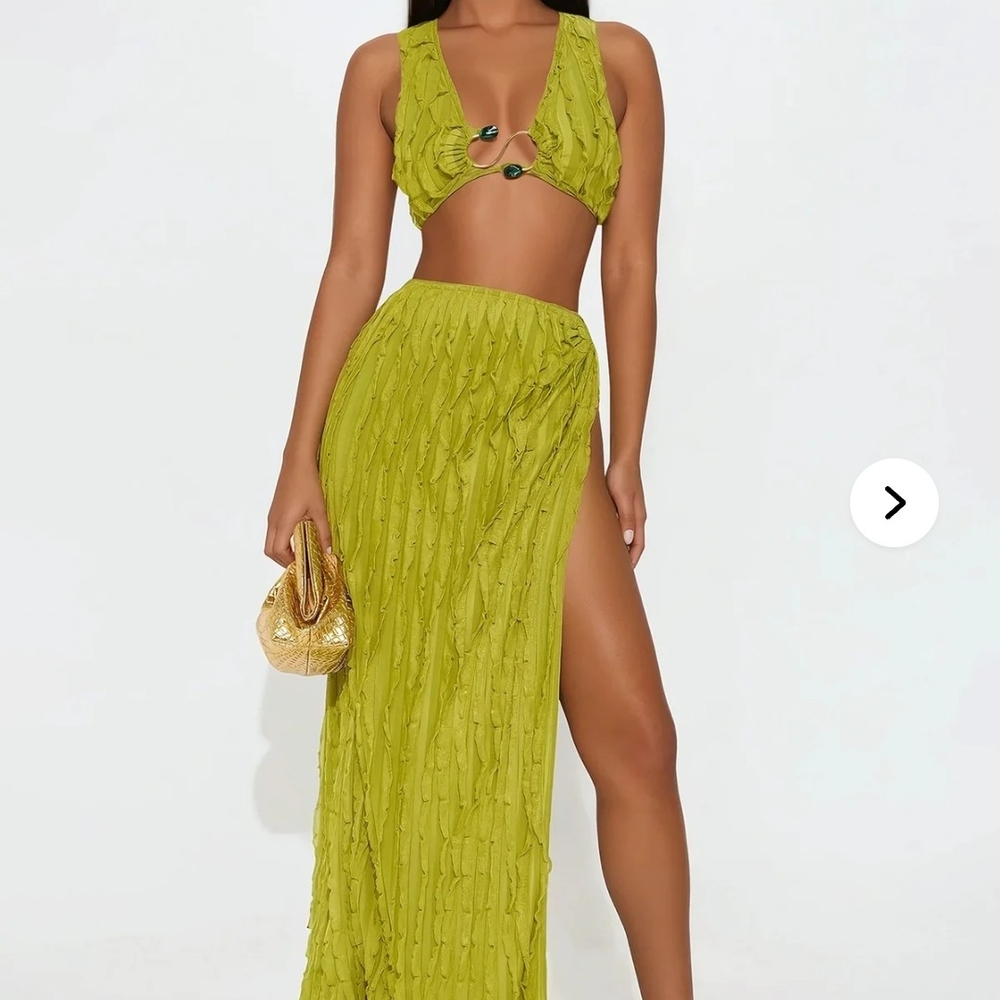 Fashion Nova Vibrant Green Maxi Skirt